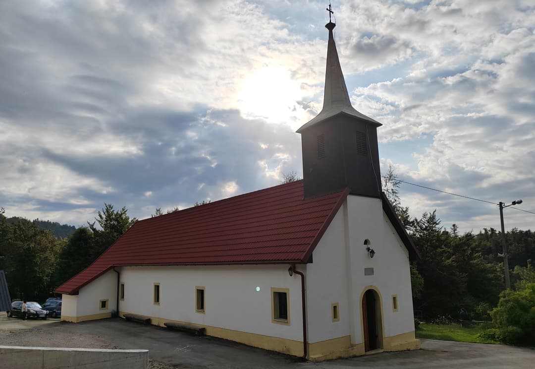 Vanjski pogled na svetište